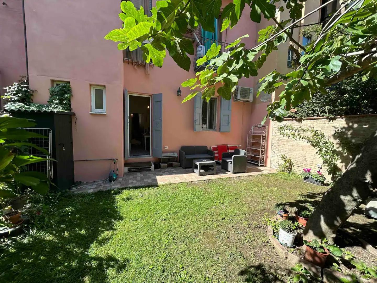 Oasis In The Centre Of Bologna Apartment Екстериор снимка